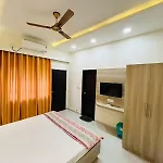 Log Inn Banaras