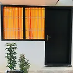 Log Inn Banaras