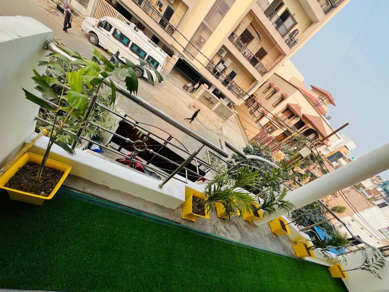 Log Banaras Guest house Varanasi